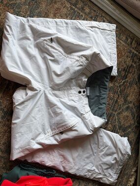White Snow/Ski Pants